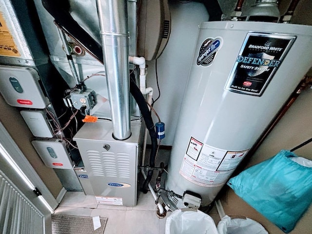 915 Manchester Cir, Grayslake, IL 60030 - utility room featuring gas water heater