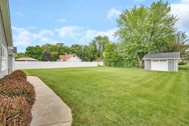 405 S Carol Ln, Braidwood, IL 60408 - view of yard featuring an outbuilding and a detached garage