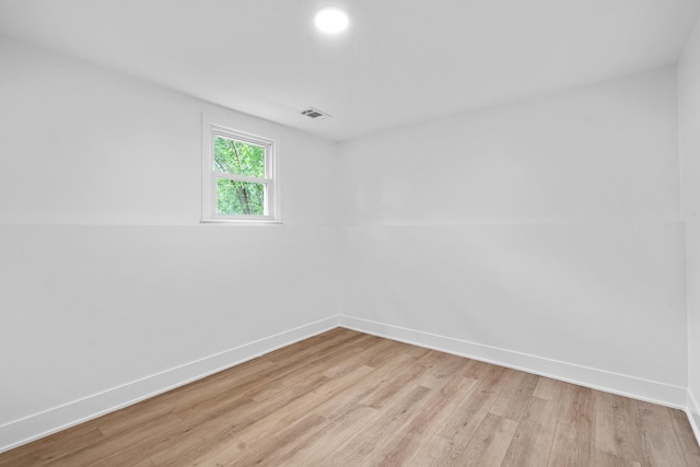 826 Iris Ln, Naperville, IL 60540 - empty room with baseboards and light wood-type flooring