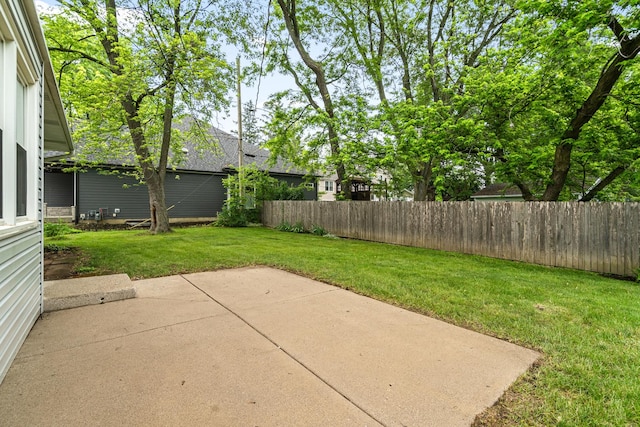 826 Iris Ln, Naperville, IL 60540 - view of yard with a patio
