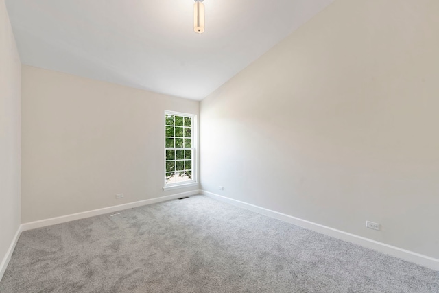 530 Old Oak Cir, Algonquin, IL 60102 - carpeted spare room featuring baseboards and lofted ceiling