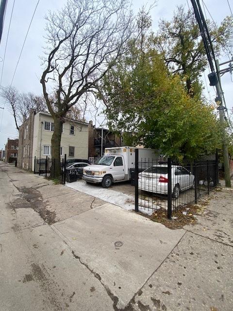 5514 S Winchester Ave, Chicago, IL 60636 - view of parking / parking lot