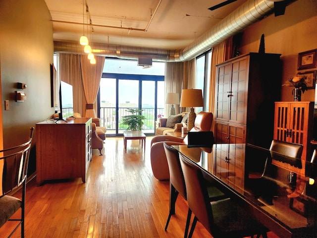 1530 S State St Unit 17R, Chicago, IL 60605 - living area featuring hardwood / wood-style floors