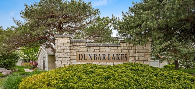 724 Whitesail Dr, Schaumburg, IL 60194 - view of community sign