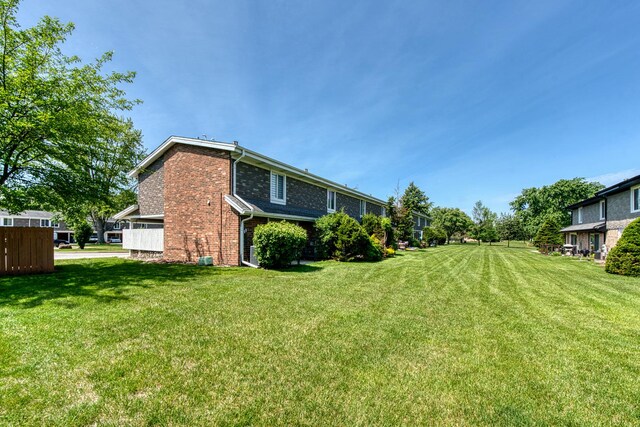 8 Cour Masson Cir Unit 0, Palos Hills, IL 60465 - view of grassy yard