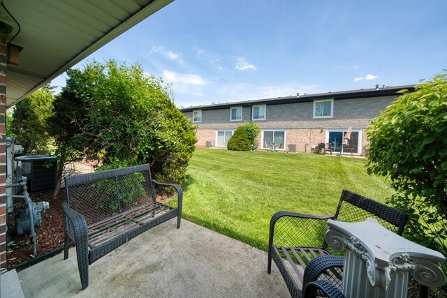 8 Cour Masson Cir Unit 0, Palos Hills, IL 60465 - view of green lawn featuring cooling unit