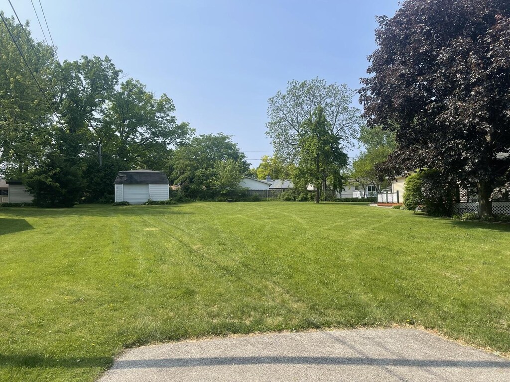 25237 W Timber Ln, Lake Villa, IL 60046 - photo 1