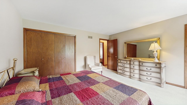 1510 W Goldengate Dr, Addison, IL 60101 - carpeted bedroom with a closet and baseboards