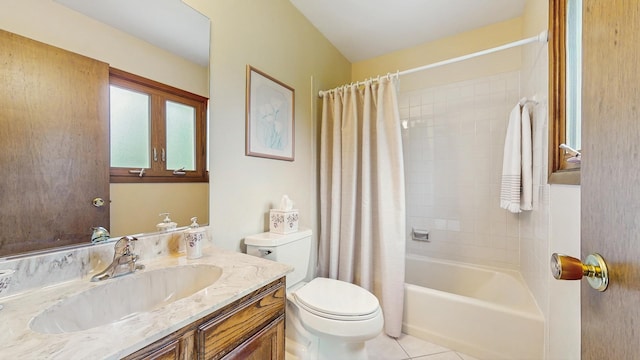 1510 W Goldengate Dr, Addison, IL 60101 - full bathroom featuring vanity, shower / bathtub combination with curtain, and tile patterned flooring