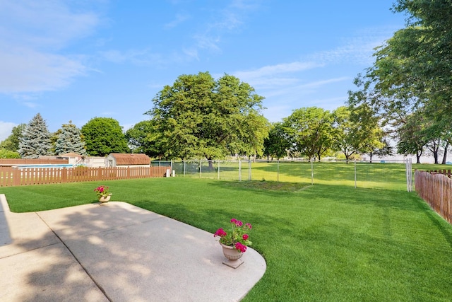 1510 W Goldengate Dr, Addison, IL 60101 - fenced backyard featuring a patio