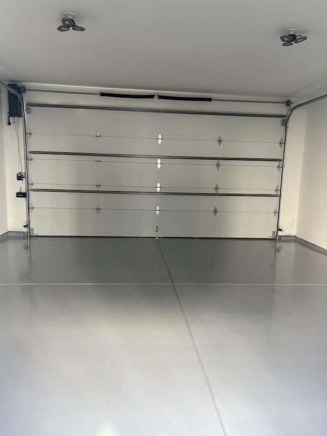 4242 N Winchester Ave, Chicago, IL 60613 - view of garage