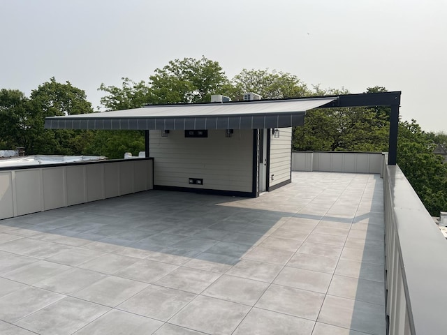 4242 N Winchester Ave, Chicago, IL 60613 - view of patio with an attached carport