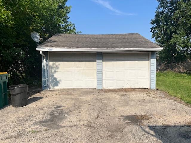 114 Dante Ct, Shorewood, IL 60404 - view of detached garage