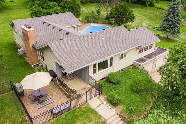 707 Coolidge Pl, Rockford, IL 61107 - aerial view of property and surrounding area featuring a pool area