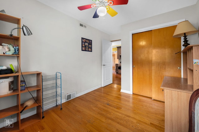 12732 S Austin Ave, Palos Heights, IL 60463 - interior space with wood finished floors, baseboards, and an office area