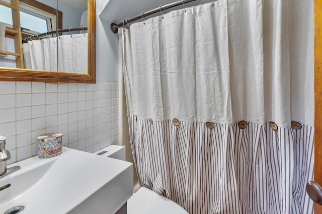 20425 N Hazelcrest Rd, Palatine, IL 60074 - full bath with tile walls, toilet, and curtained shower