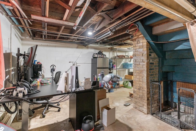 20425 N Hazelcrest Rd, Palatine, IL 60074 - unfinished below grade area featuring concrete block wall
