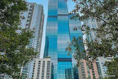 363 E Wacker Dr Unit 4801, Chicago, IL 60601 - view of property with a city view