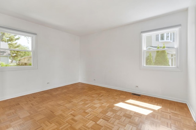 326 Dorchester Ln, Elk Grove Village, IL 60007 - unfurnished room featuring baseboards