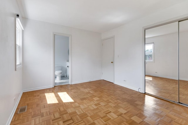 326 Dorchester Ln, Elk Grove Village, IL 60007 - unfurnished bedroom featuring ensuite bath and a closet