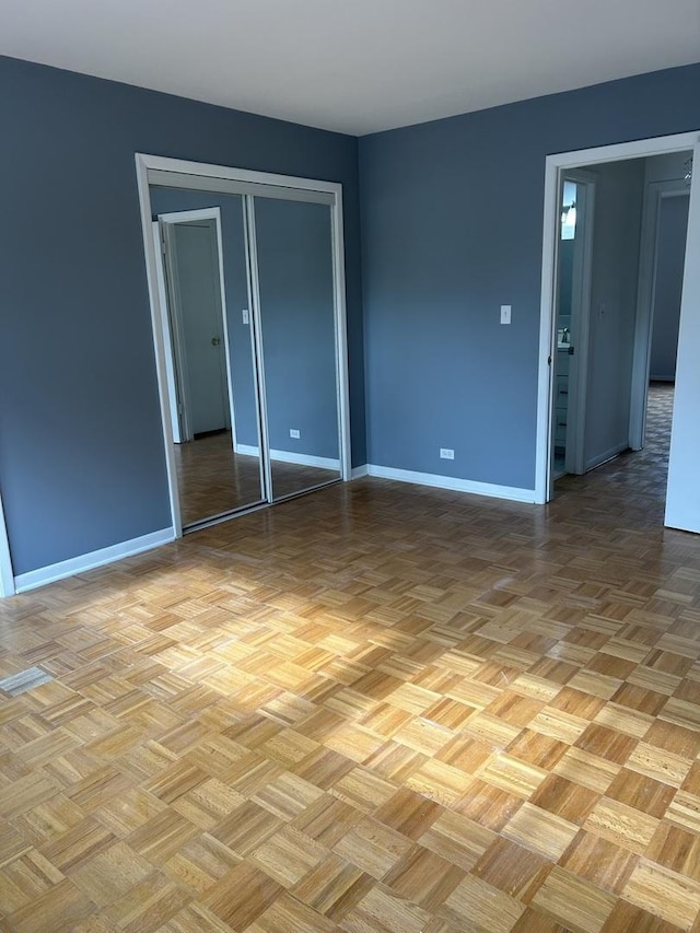 326 Dorchester Ln, Elk Grove Village, IL 60007 - empty room with baseboards