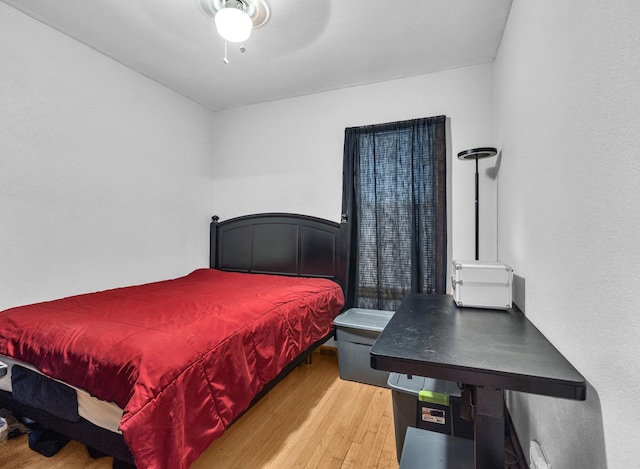 2822 N 76th Ct, Elmwood Park, IL 60707 - bedroom with wood finished floors and ceiling fan