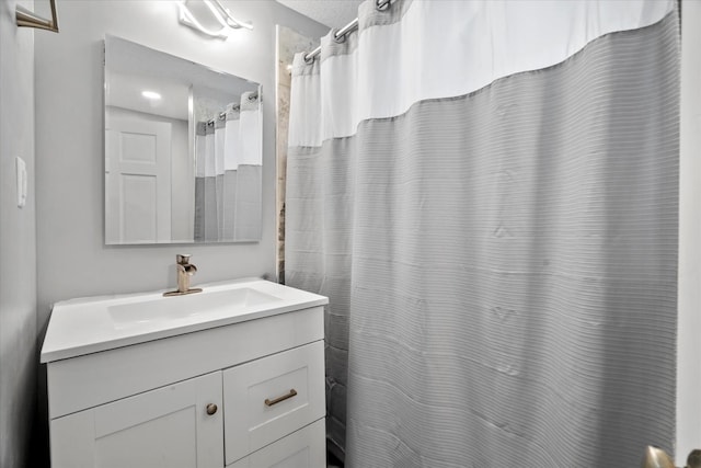 752 N 9th Ave, Kankakee, IL 60901 - bathroom with vanity