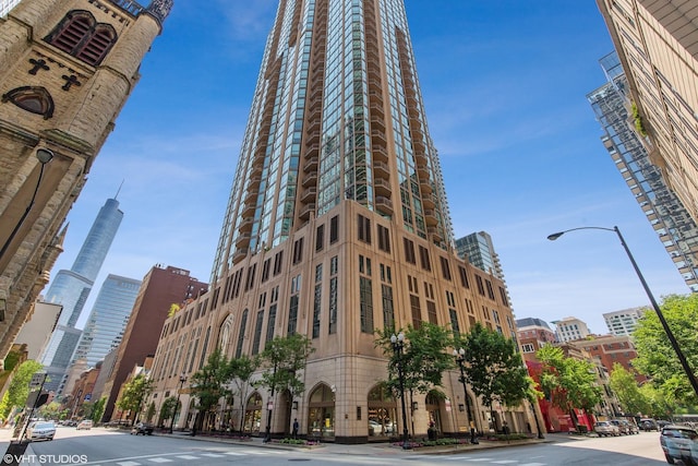 21 E Huron St Unit 1101, Chicago, IL 60611 - view of building exterior
