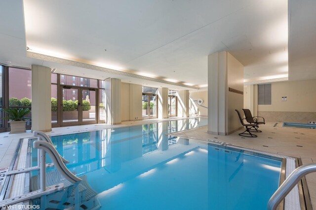 21 E Huron St Unit 1101, Chicago, IL 60611 - view of indoor community pool