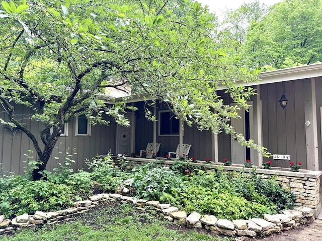 4N194 Thornly Rd, Saint Charles, IL 60174 - property entrance