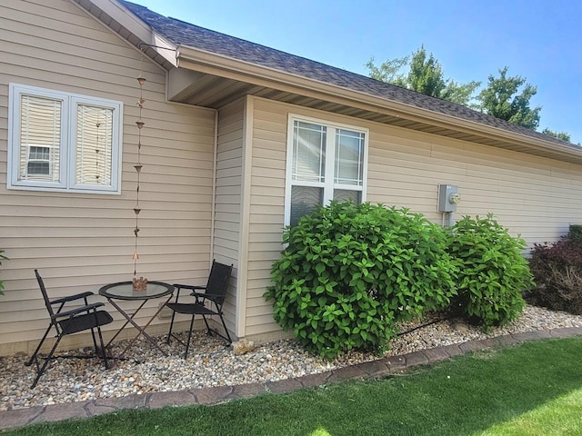 626 Sedgegrass Dr, Champaign, IL 61822 - view of side of property featuring roof with shingles