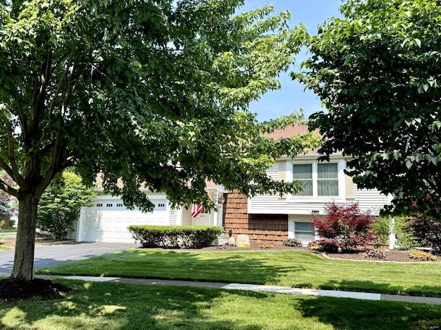 905 Lexington Ave, Saint Charles, IL 60174 - photo 2