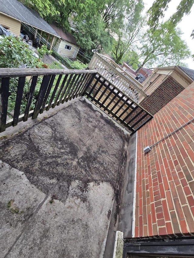 8214 S Yates Blvd, Chicago, IL 60617 - exterior view