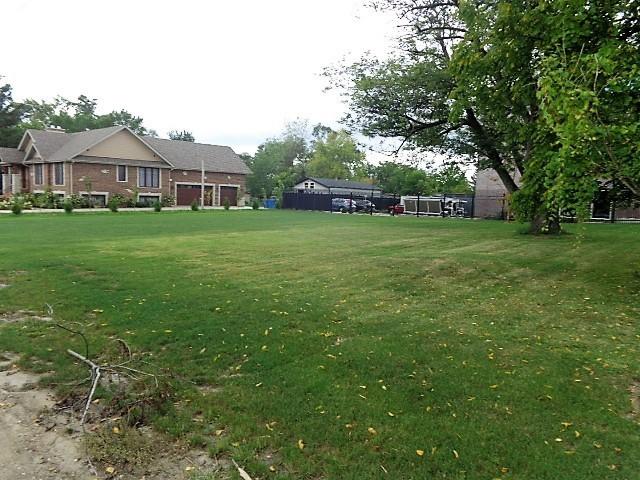 8901 W 95th St, Palos Hills, IL 60465