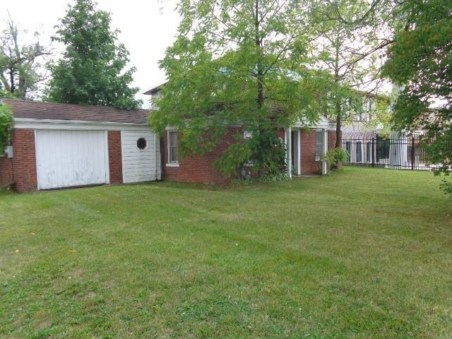8901 W 95th St, Palos Hills, IL 60465