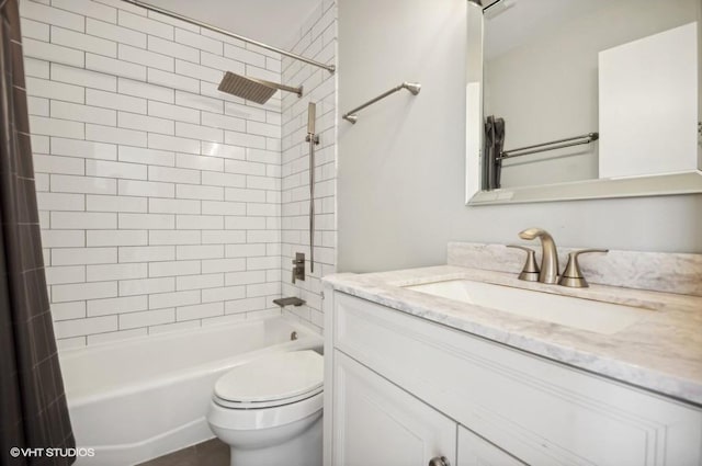 1800 W Diversey Pkwy Unit F, Chicago, IL 60614 - bathroom featuring vanity, toilet, and tub / shower combination