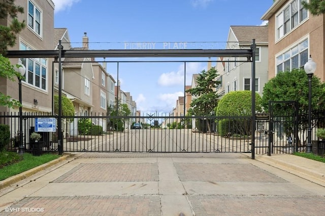 1800 W Diversey Pkwy Unit F, Chicago, IL 60614 - view of gate