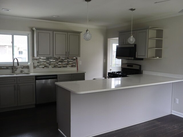 95 Manhattan Dr, Streator, IL 61364 - kitchen featuring stainless steel appliances, a sink, gray cabinets, light countertops, and open shelves