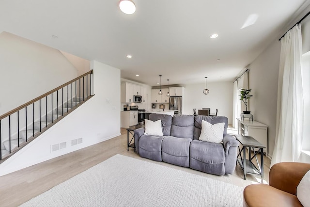 327 Lasalle Ln, Buffalo Grove, IL 60089 - photo 4