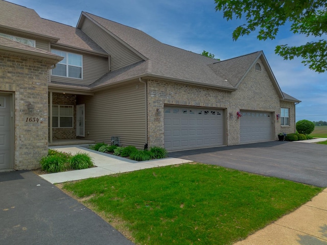1652 Overlook Dr, Dixon, IL 61021 - photo 1