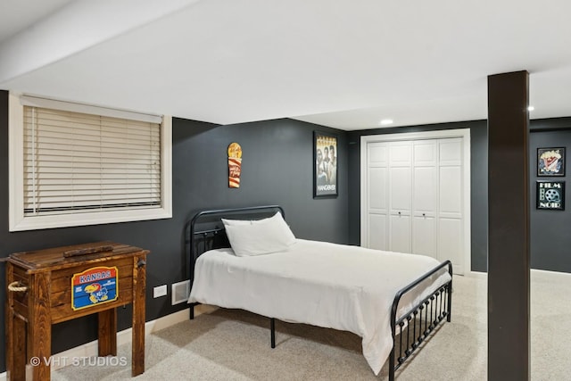 3022 Woods Creek Ln, Algonquin, IL 60102 - carpeted bedroom with a closet, baseboards, and recessed lighting