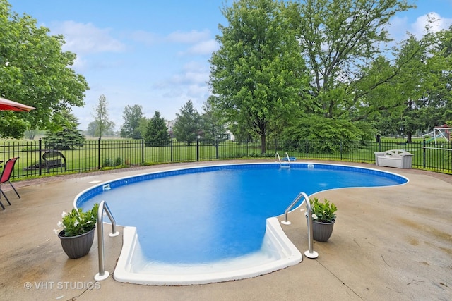 3022 Woods Creek Ln, Algonquin, IL 60102 - view of pool featuring a patio area and a fenced backyard