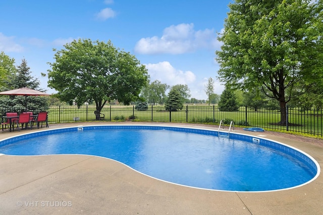 3022 Woods Creek Ln, Algonquin, IL 60102 - view of swimming pool featuring a patio