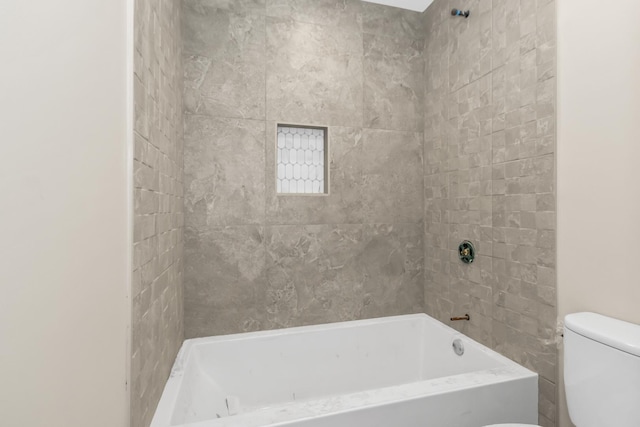 6513 S Langley Ave, Chicago, IL 60637 - full bathroom featuring toilet