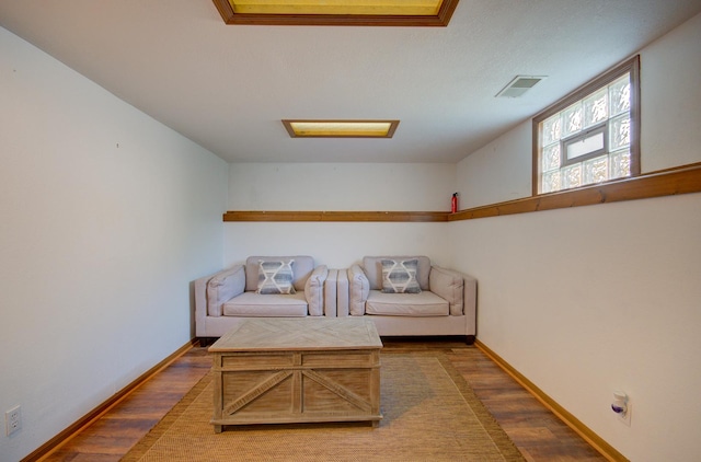 166 Fossil Cove Ln, Wilmington, IL 60481 - sitting room with wood finished floors and baseboards
