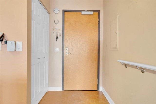 9355 Irving Park Rd Unit 506, Schiller Park, IL 60176 - entryway featuring baseboards and light tile patterned floors