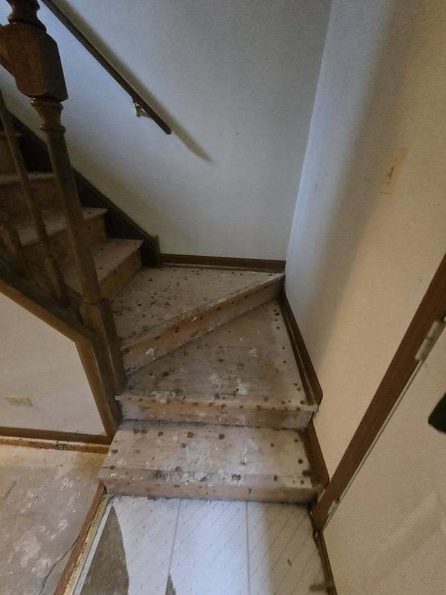 19 N Macgillis Dr Unit 19, Round Lake, IL 60073 - stairway with baseboards
