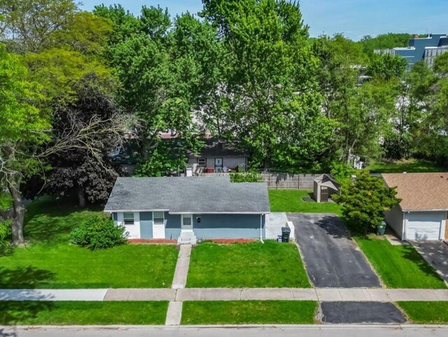 15403 Dorchester Ave, Dolton, IL 60419 - view of front of property with a front lawn and driveway