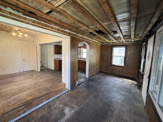 7514 S Rhodes Ave, Chicago, IL 60619 - unfurnished room featuring arched walkways