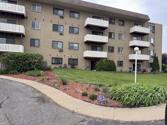 290 N Westgate Rd Unit 401, Mount Prospect, IL 60056 - view of apartment building / complex